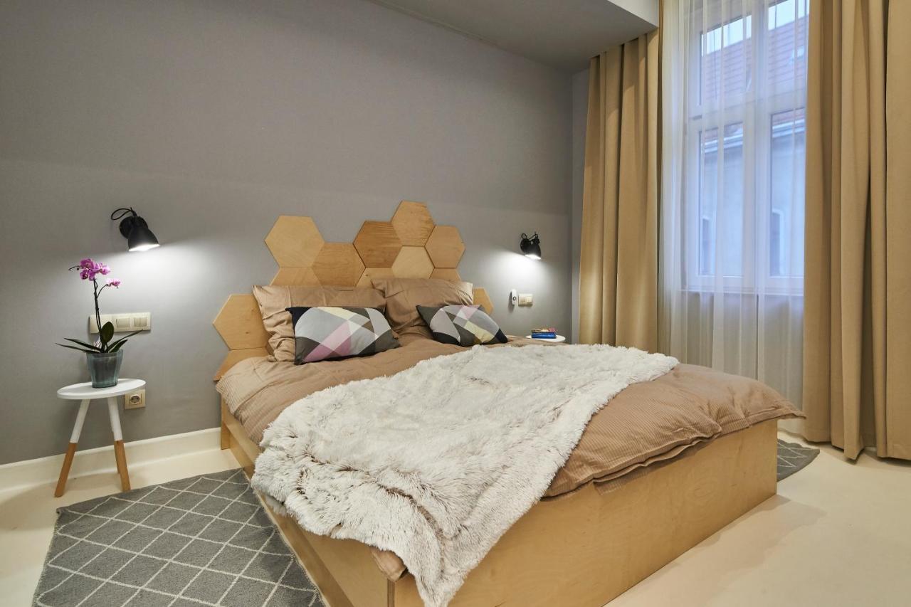 Orangehomes Unique Design 3 Bathrooms Flat Budapest Exterior photo